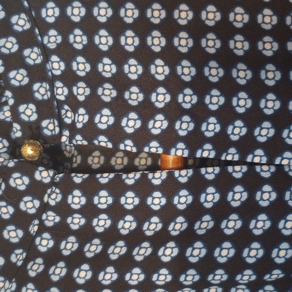 Who What Wear sleeveless blouse - Picture 7 of 9